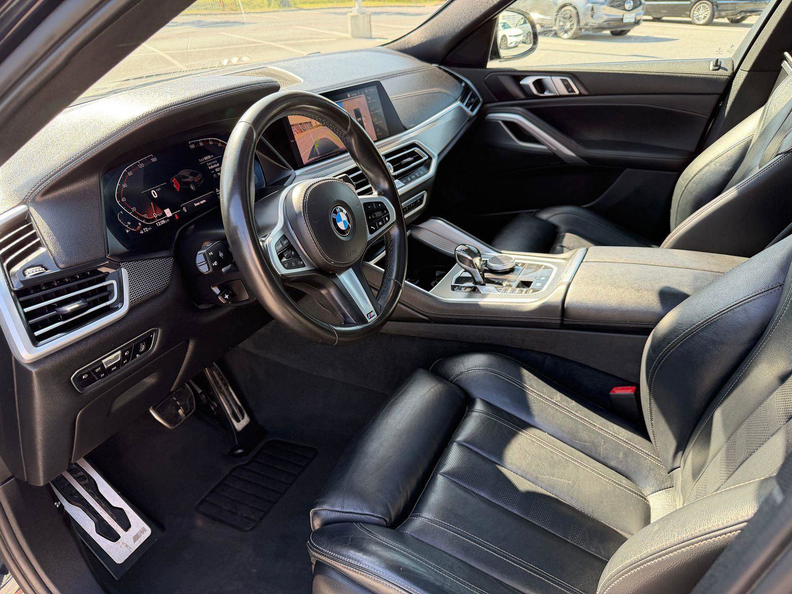 Used 2021 BMW X6 xDrive40i w/ M Sport Package image 3