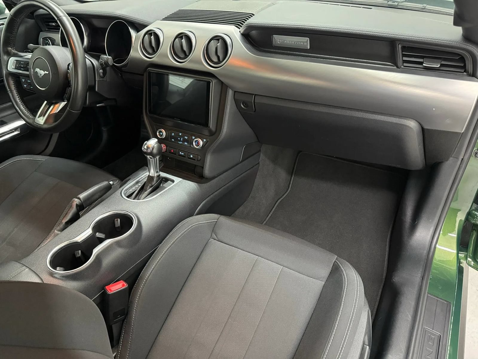 Used 2022 Ford Mustang GT RWD image 8