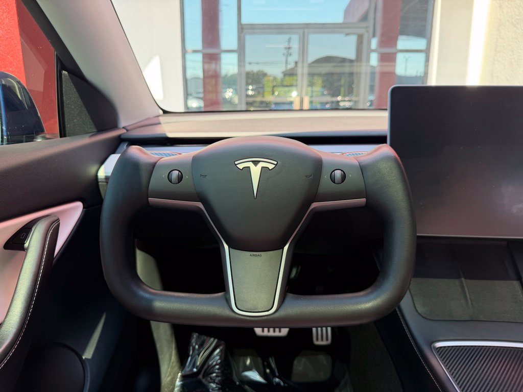 Used 2022 Tesla Model Y Performance AWD/4WD image 21