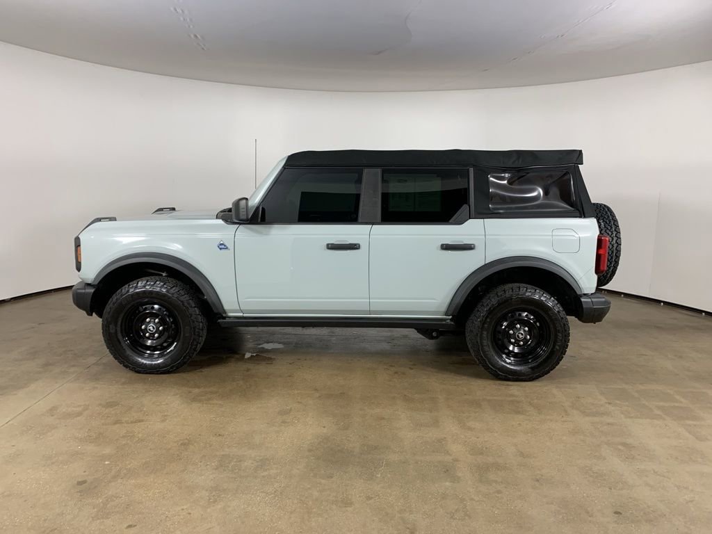 Used 2023 Ford Bronco Black Diamond AWD/4WD image 16