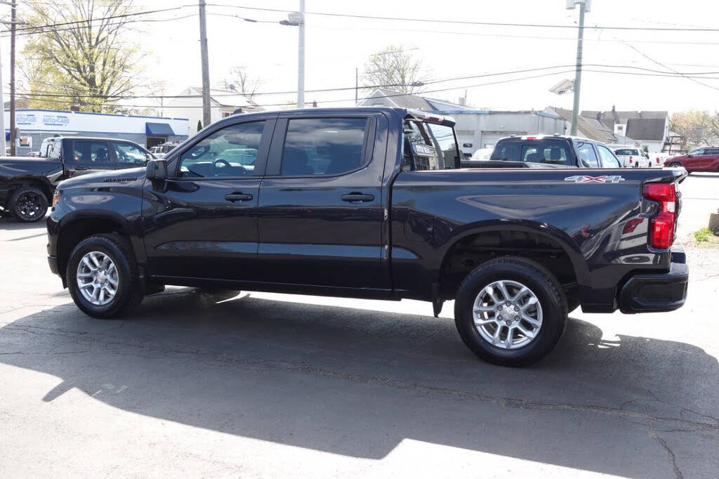 Used 2024 Chevrolet Silverado 1500 W/T w/ WT Fleet Convenience Package AWD/4WD image 3