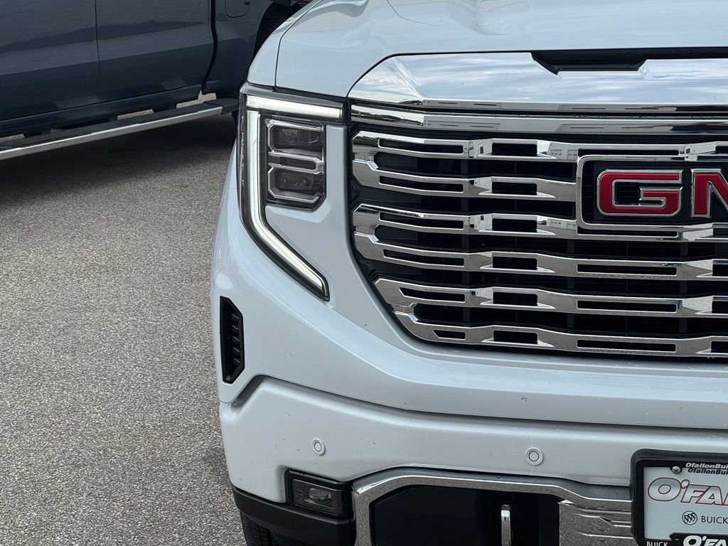 Used 2026 GMC Sierra 1500 Denali AWD/4WD image 10