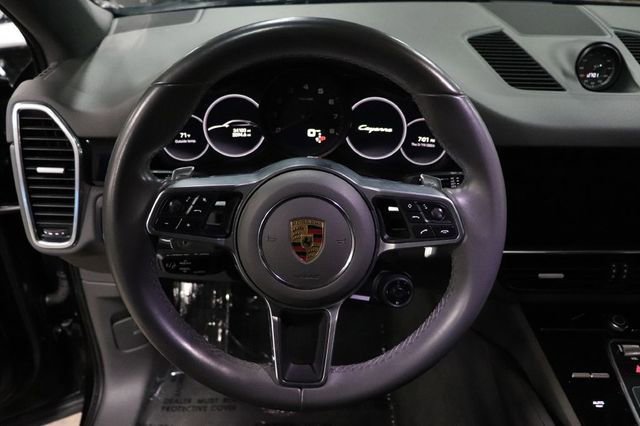 Used 2022 Porsche Cayenne Platinum Edition AWD/4WD image 27