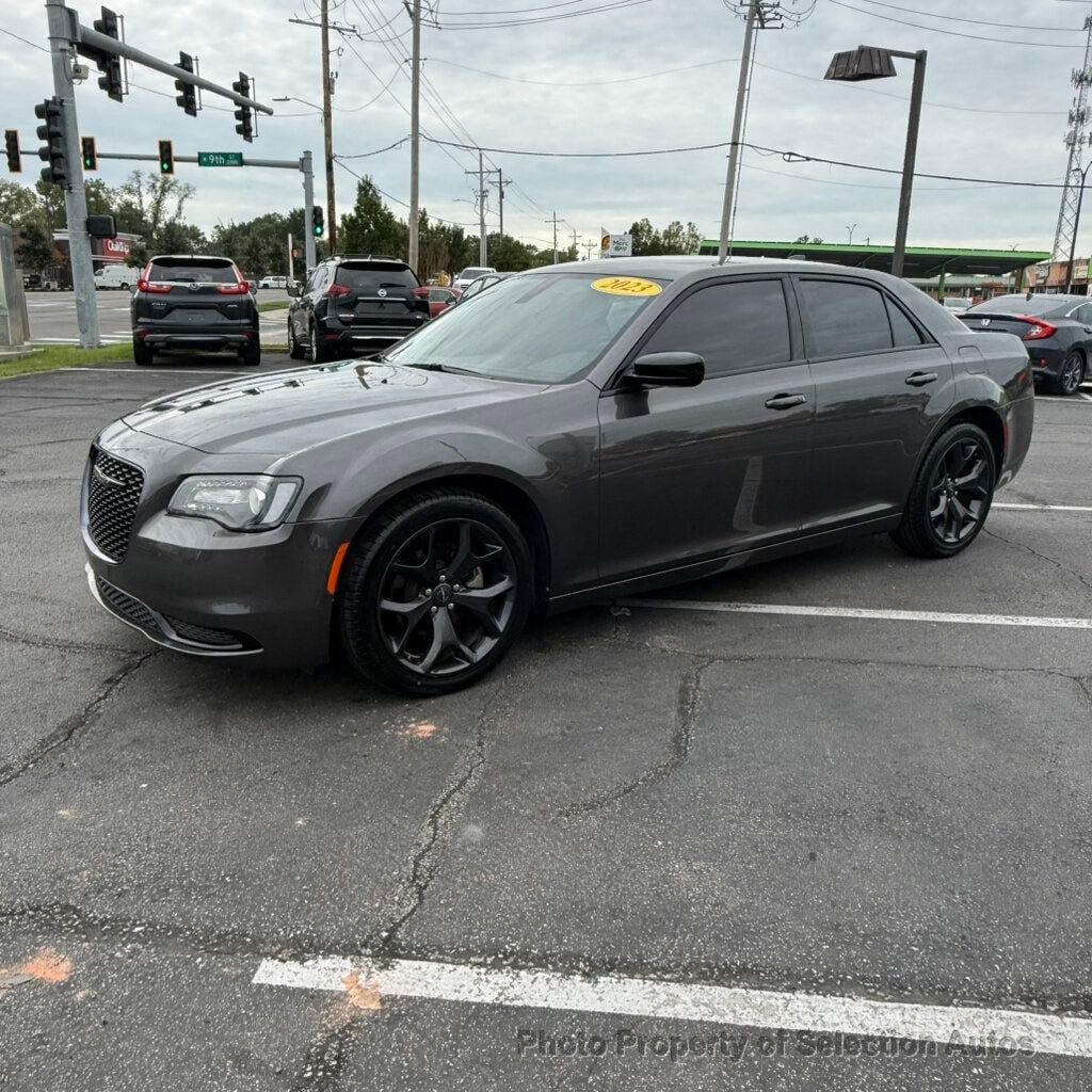 Used 2023 Chrysler 300 Touring w/ Sport Appearance Package RWD image 7