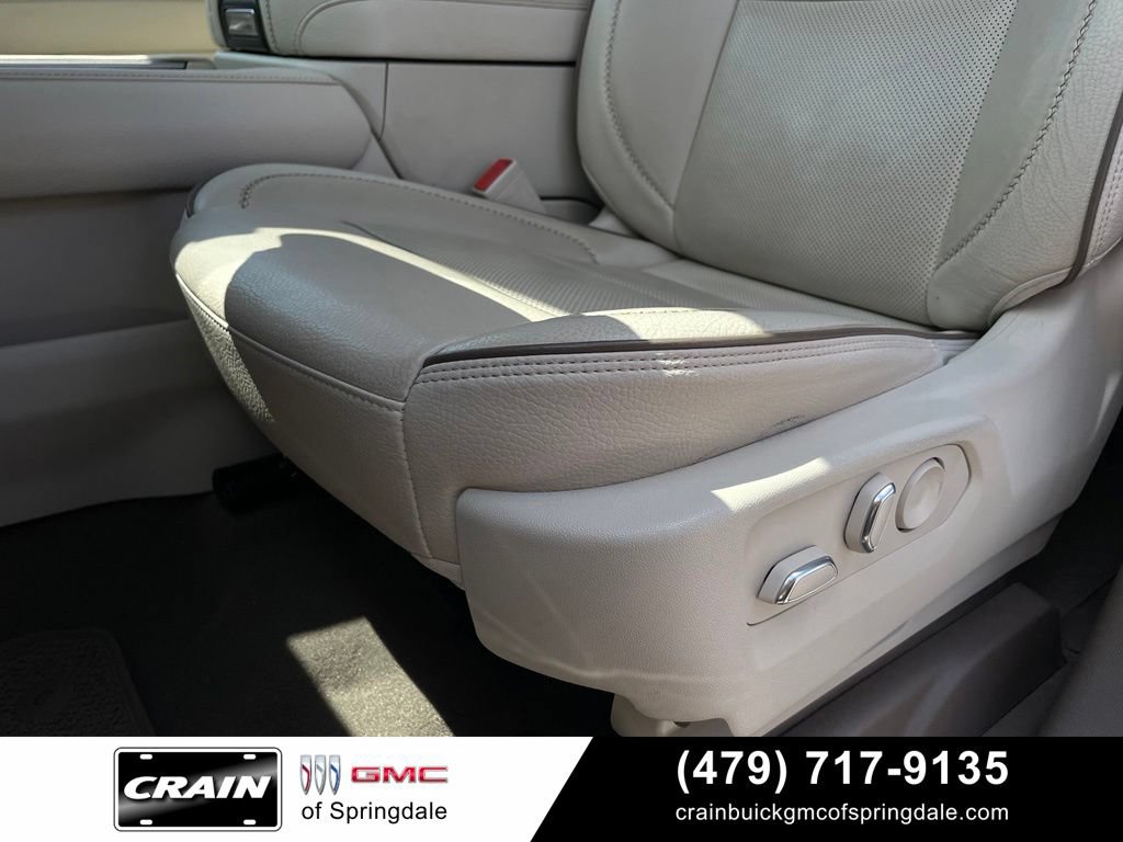 Used 2023 GMC Yukon Denali AWD/4WD image 23
