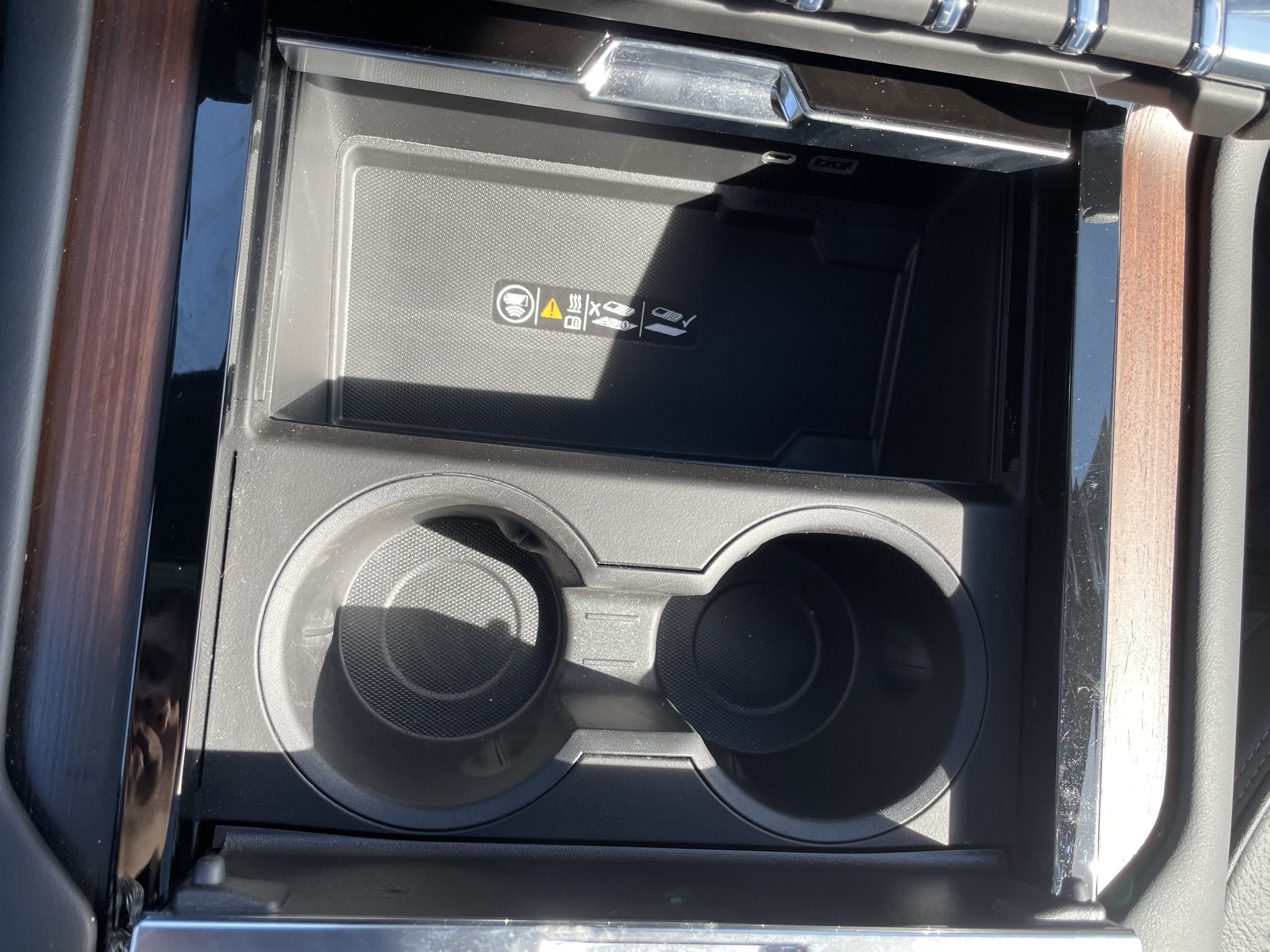 Used 2026 GMC Yukon Denali w/ Sun & Power Step Package image 19