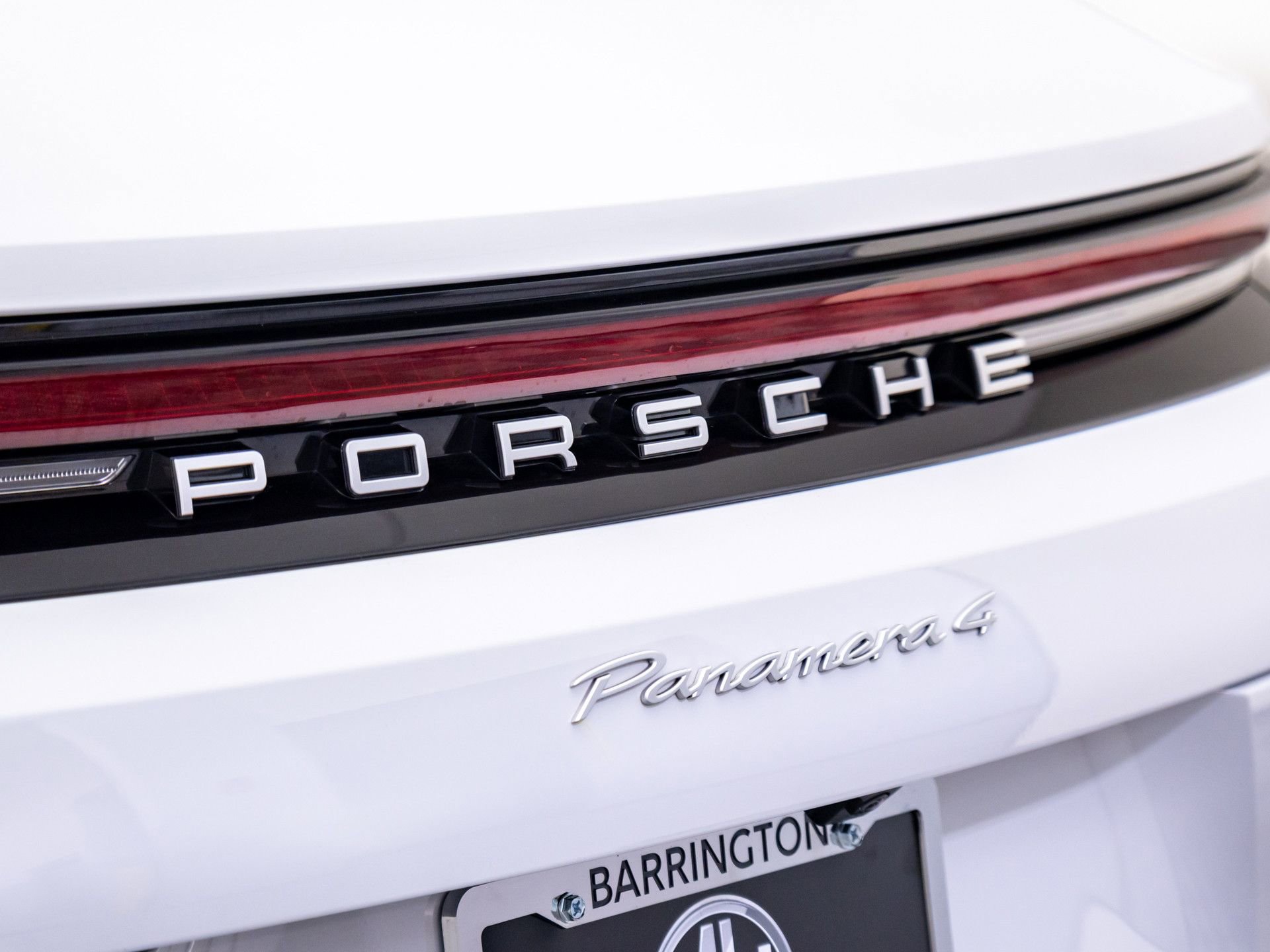 Certified 2024 Porsche Panamera 4 image 34