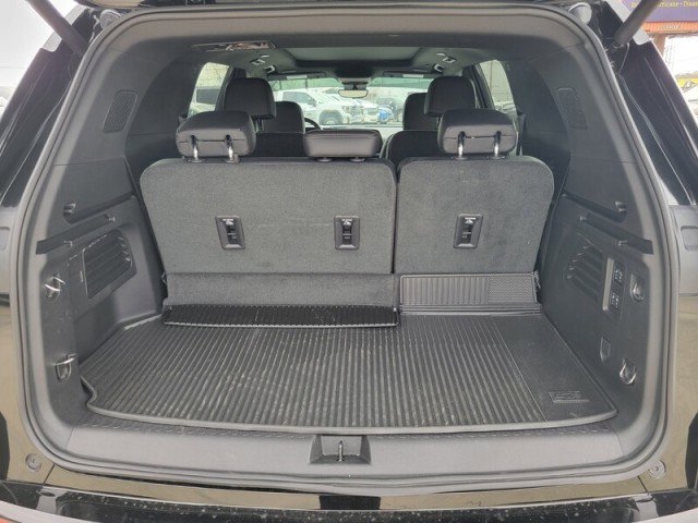 Used 2025 Chevrolet Traverse High Country w/ LPO, Floor Liner Package image 7