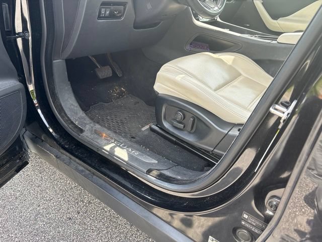 Used 2018 Jaguar F-PACE Prestige AWD/4WD image 5