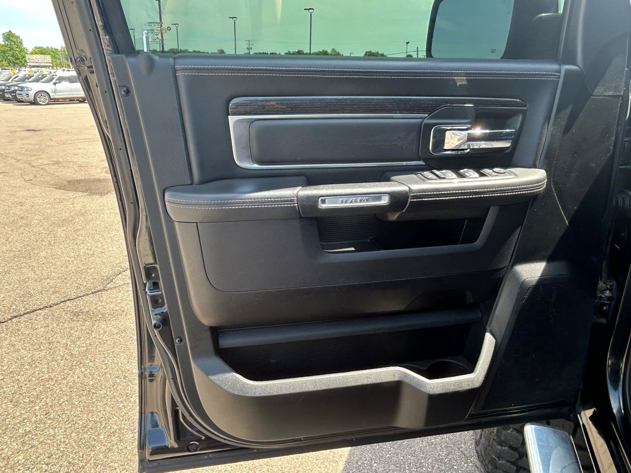 Used 2017 RAM 1500 Limited AWD/4WD image 14