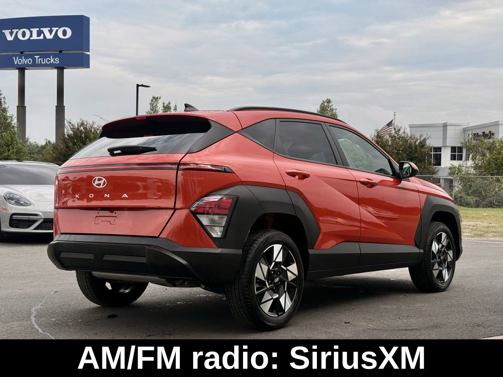 Used 2025 Hyundai Kona SEL image 7