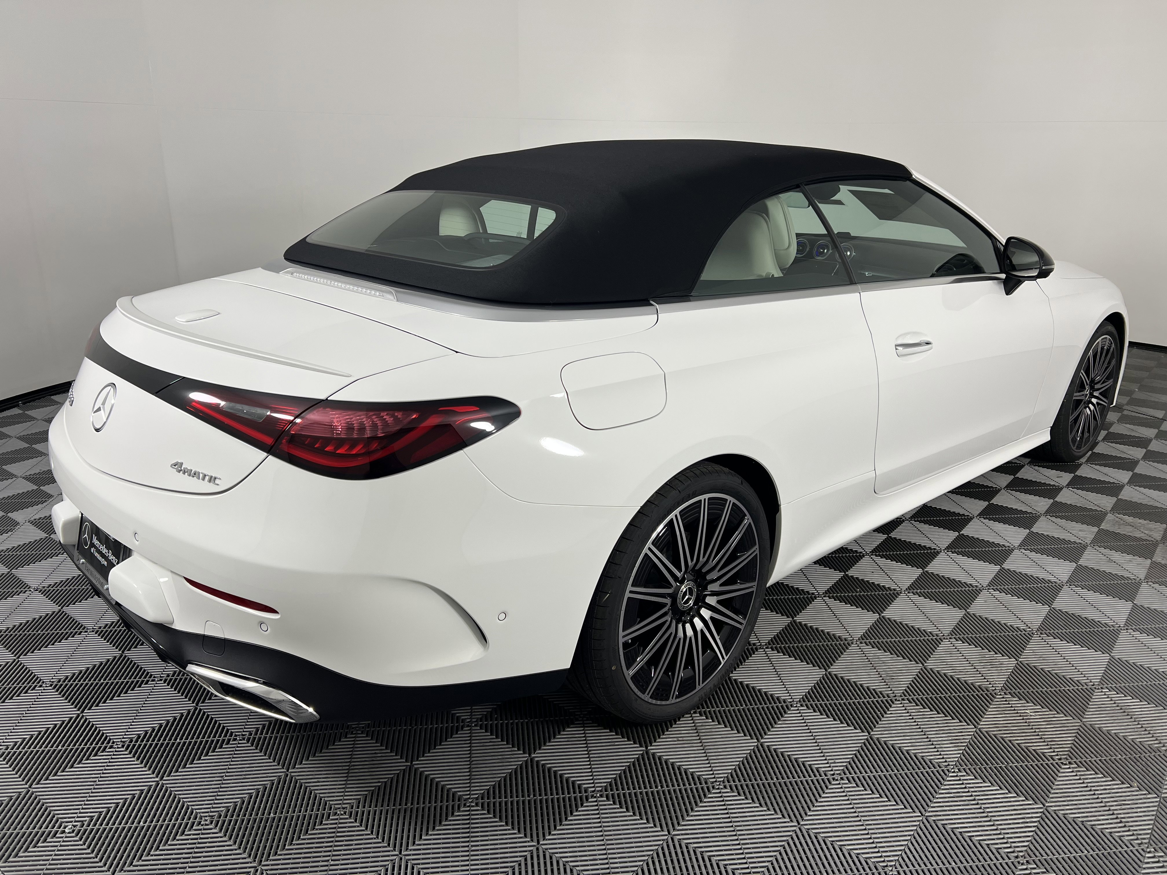 New 2026 Mercedes-Benz CLE 300 4MATIC Cabriolet image 17