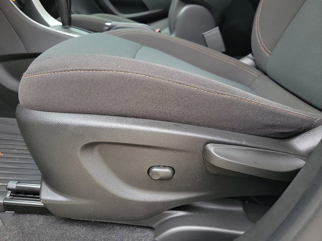 Used 2020 Chevrolet Trax LS w/ Tint and Cruise Package image 12