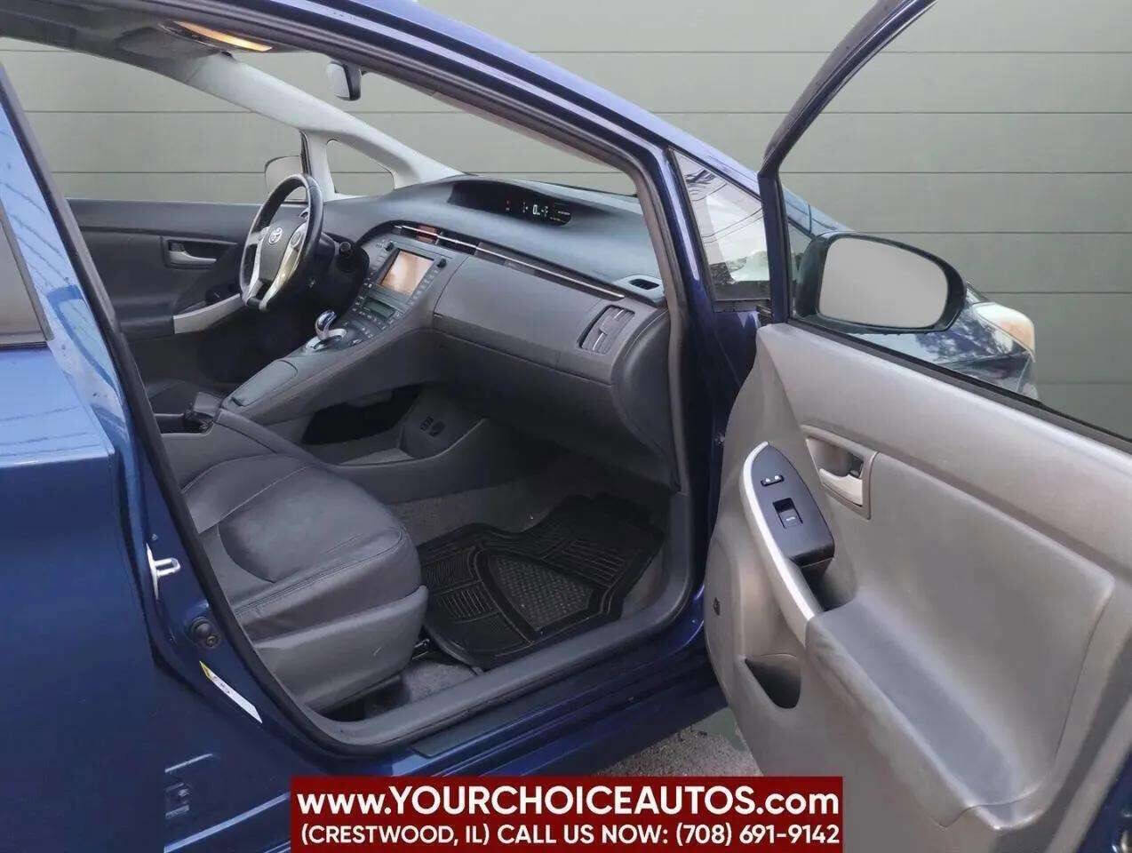 Used 2011 Toyota Prius Four w/ Solar Roof Pkg image 29