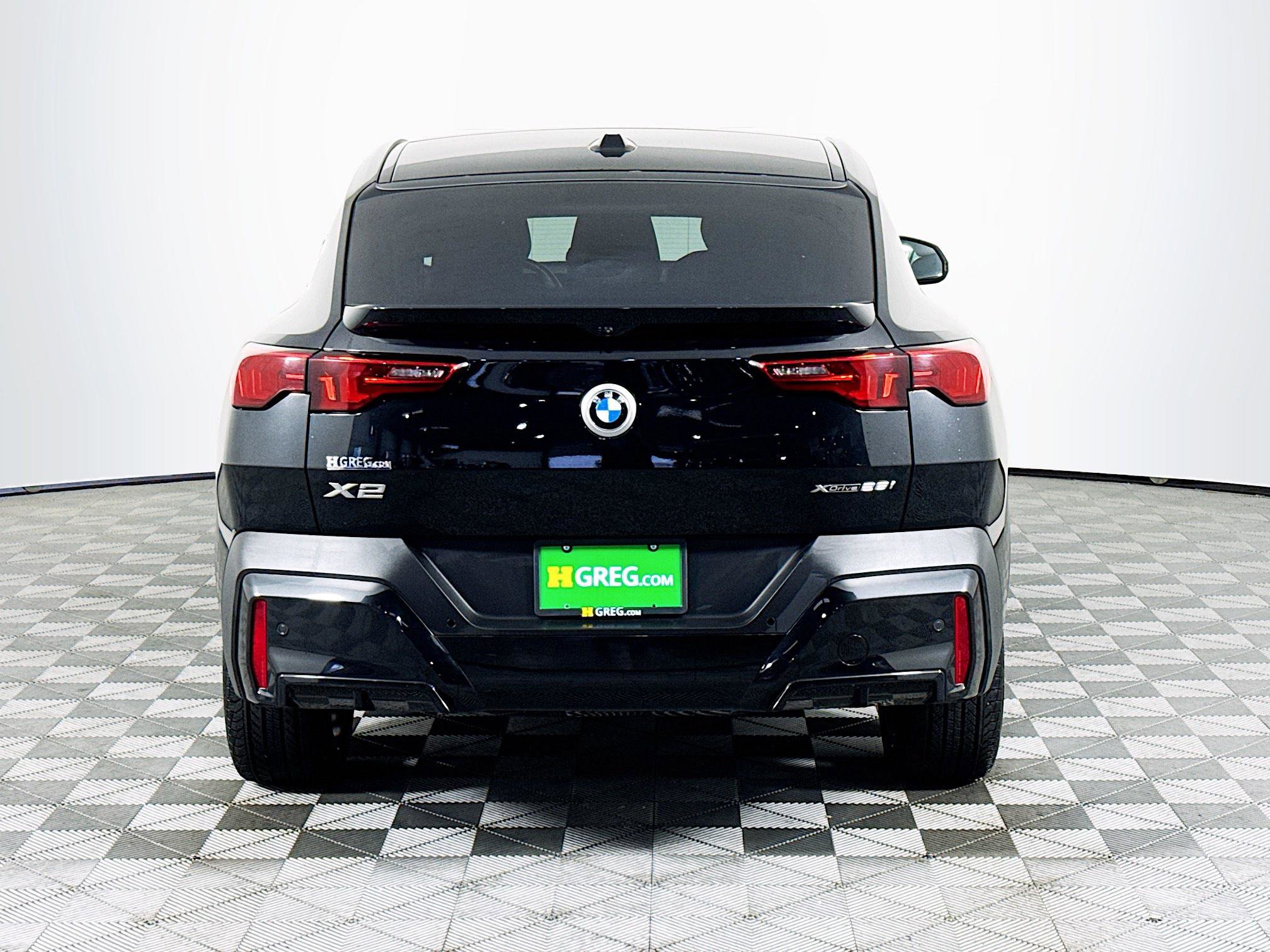 Used 2026 BMW X2 xDrive28i AWD/4WD image 8