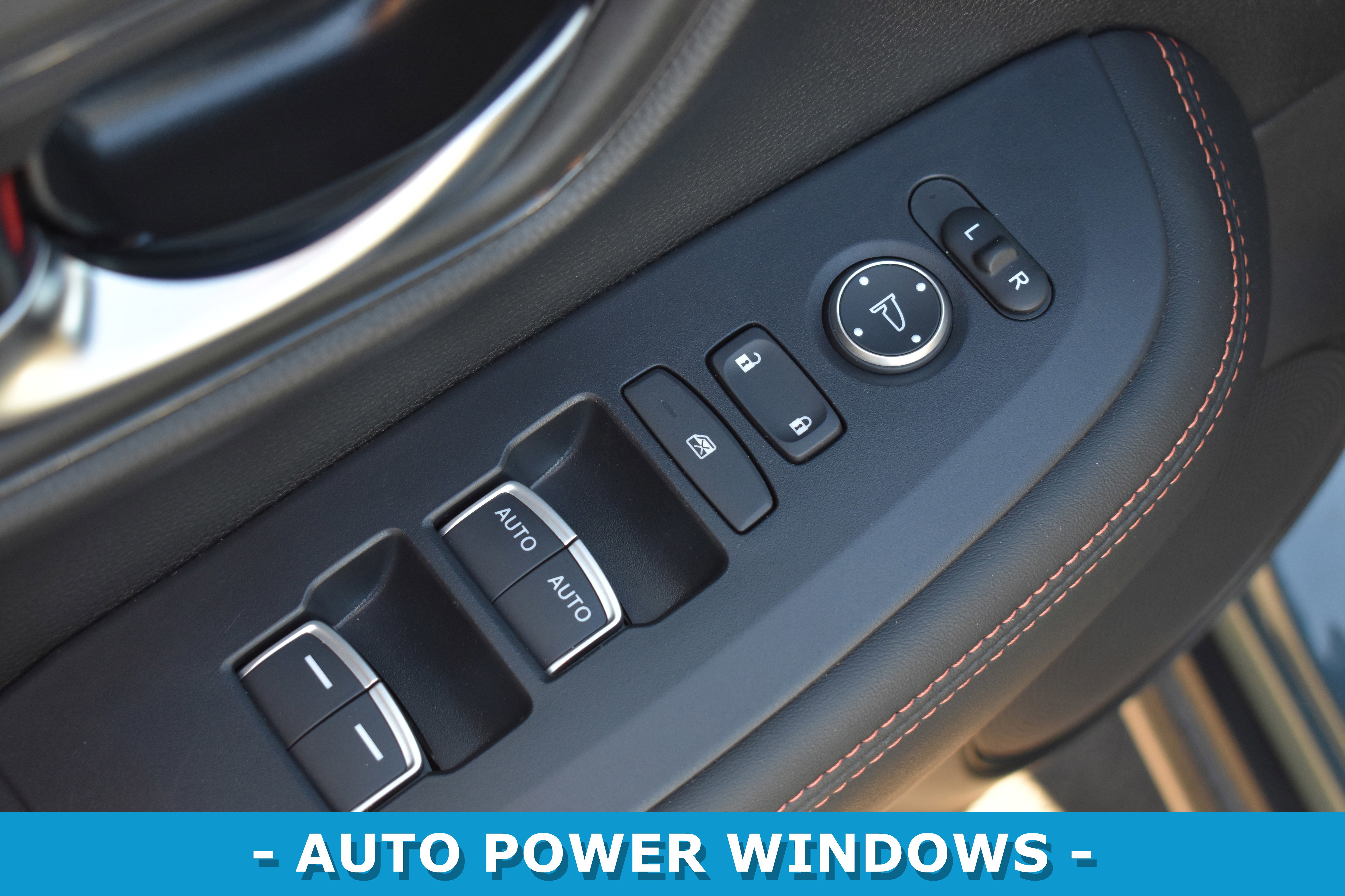 Certified 2025 Honda HR-V Sport image 7