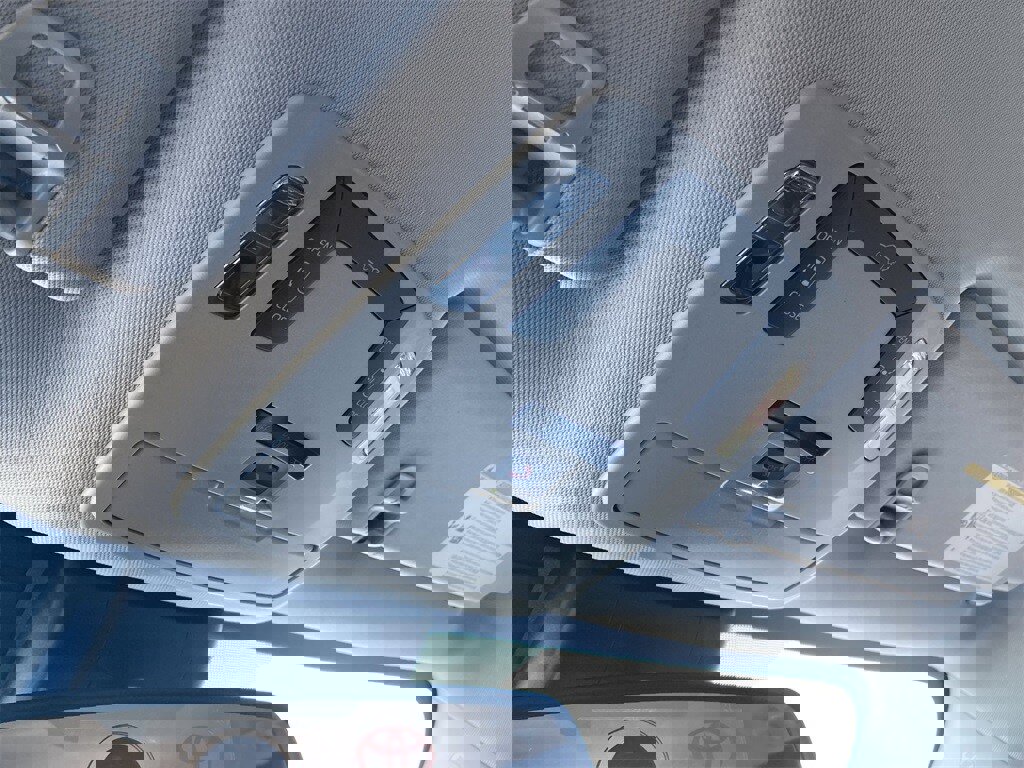 New 2026 Toyota Sienna LE image 19