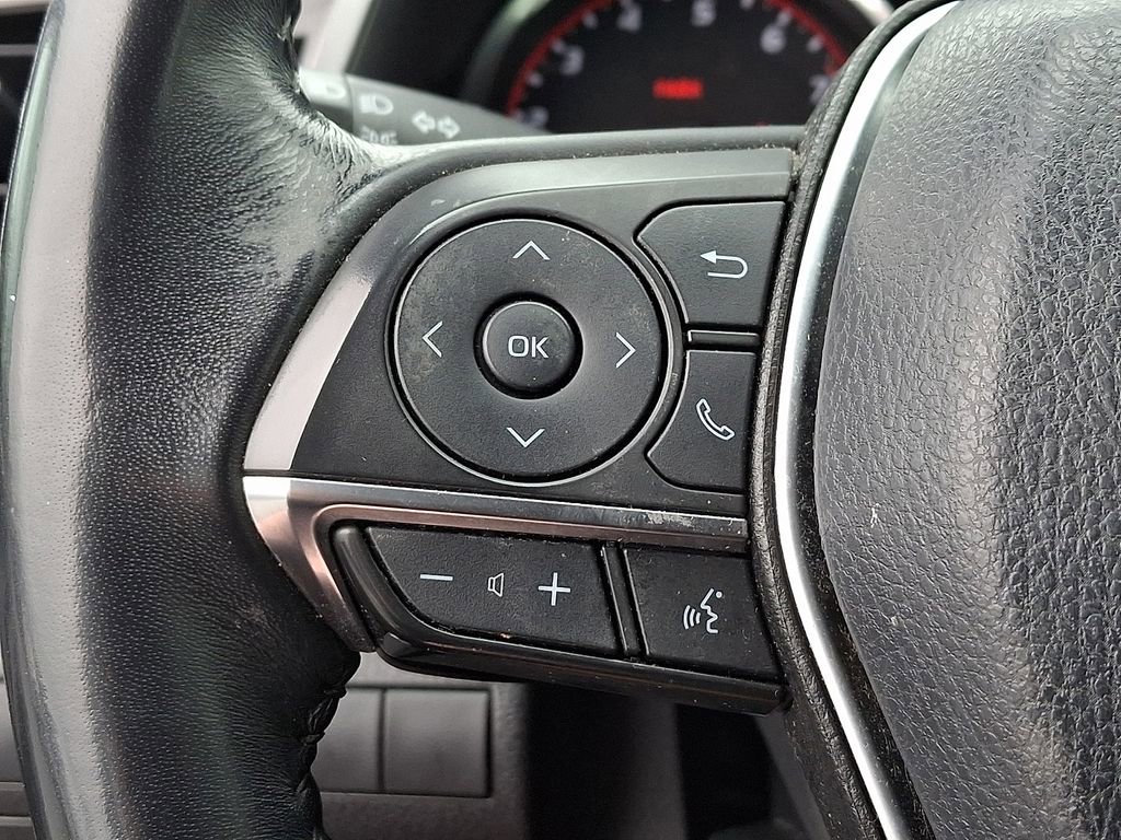 Used 2018 Toyota Camry XSE FWD image 21