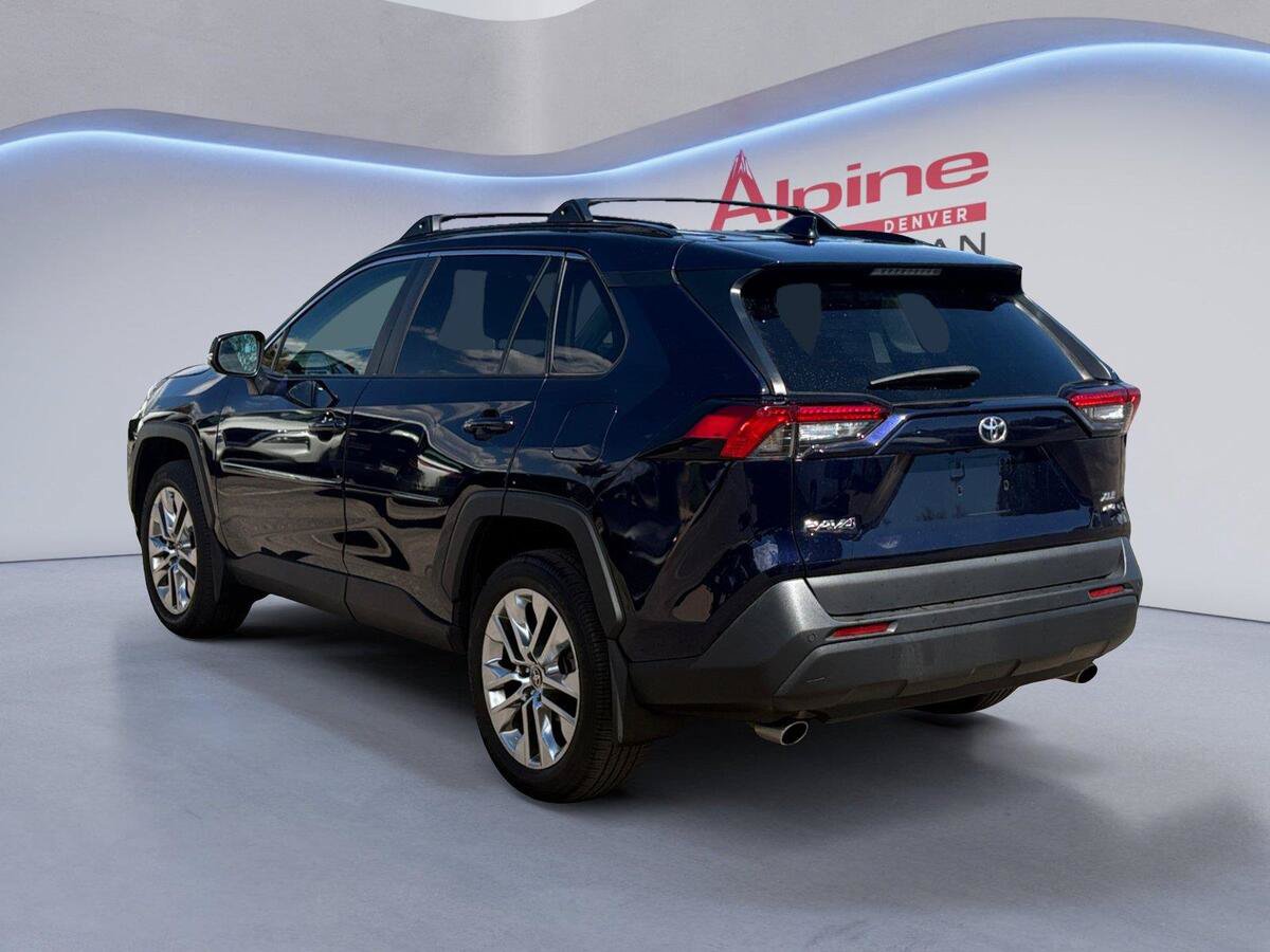Used 2021 Toyota RAV4 XLE Premium AWD/4WD image 3
