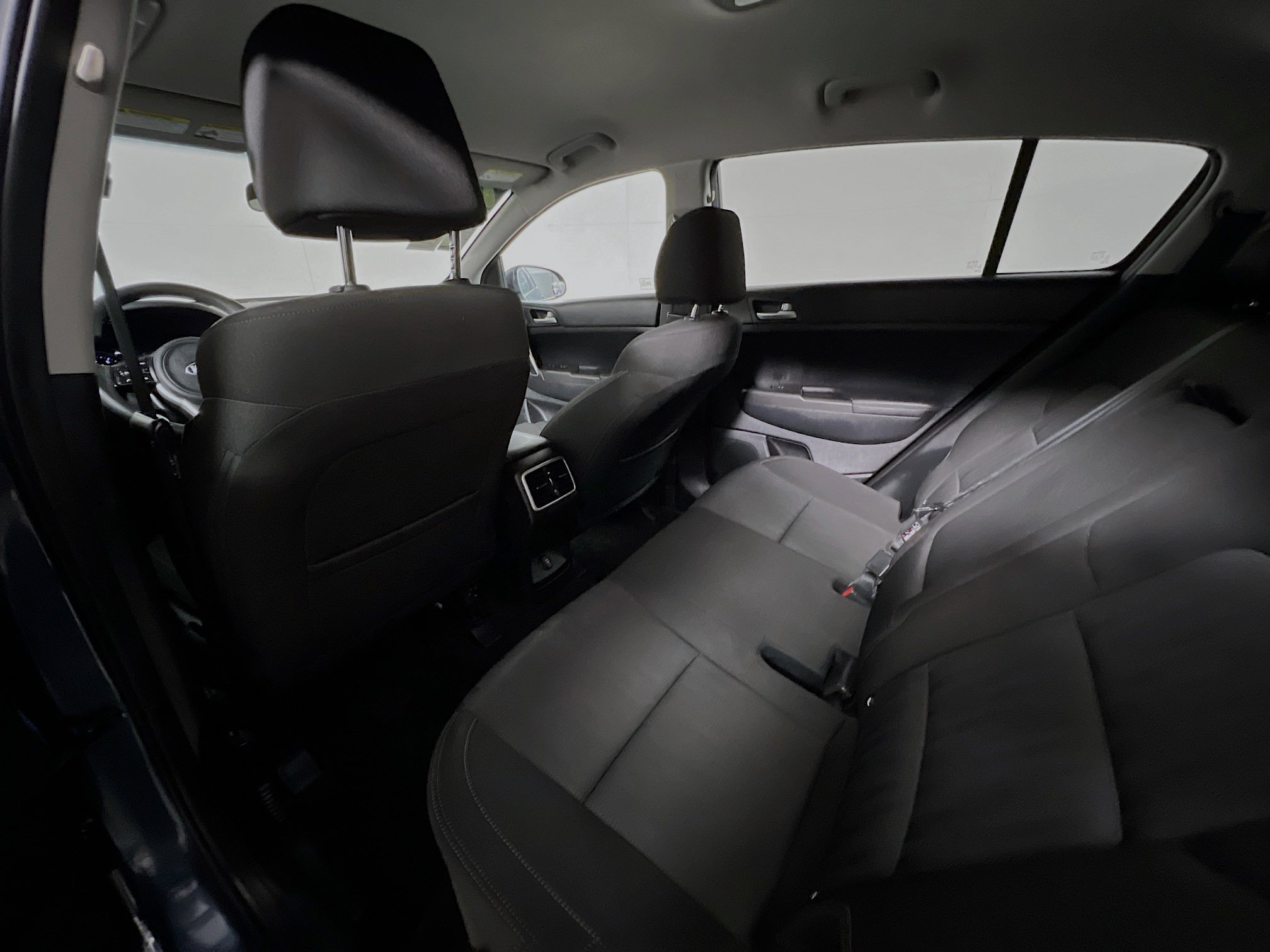 Used 2022 Kia Sportage LX image 29