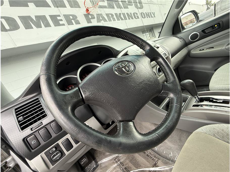 Used 2007 Toyota Tacoma PreRunner w/ SR5 Pkg #2 RWD image 11