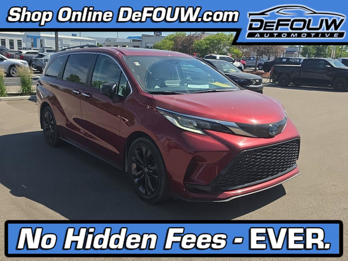 Used 2022 Toyota Sienna XSE FWD video 1