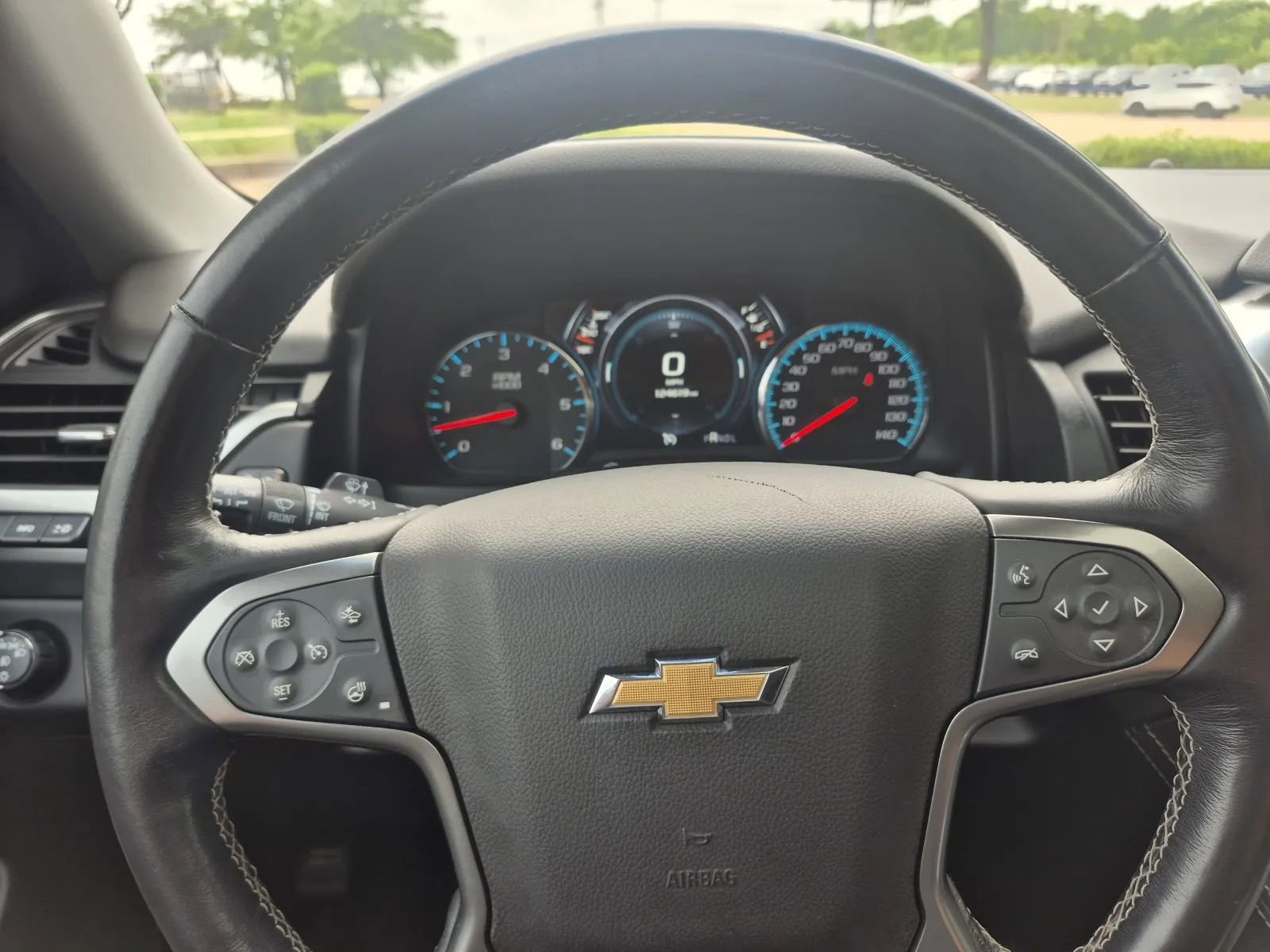 Used 2018 Chevrolet Suburban Premier AWD/4WD image 37