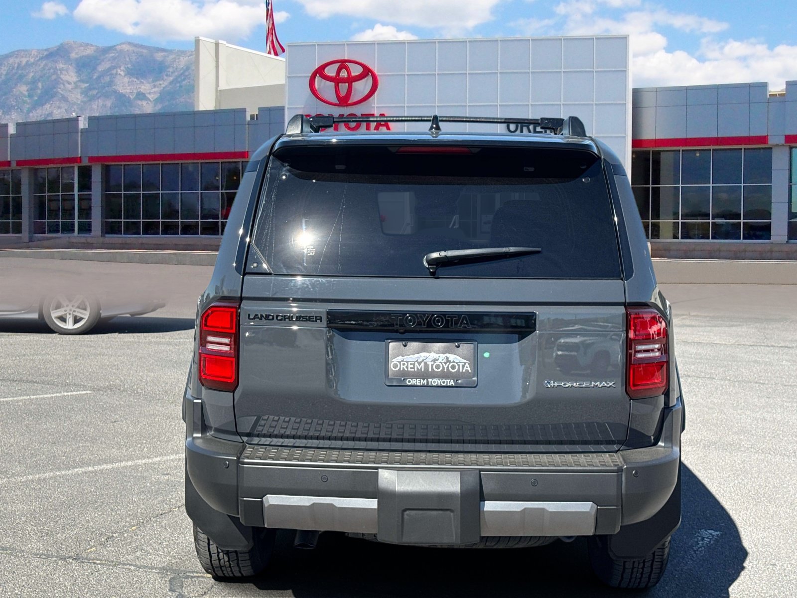 Used 2024 Toyota Land Cruiser w/ Premium Package AWD/4WD image 4