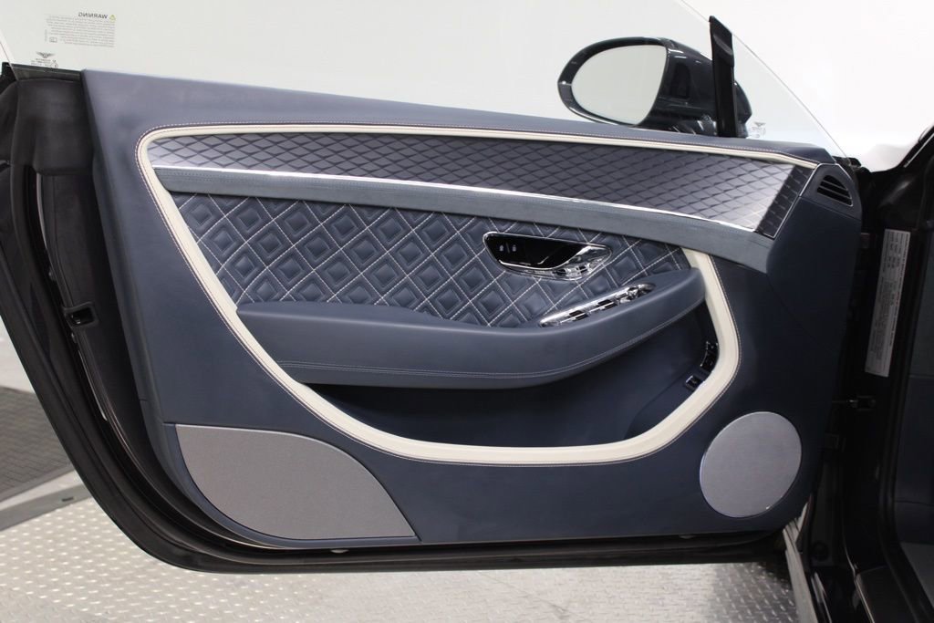 Used 2024 Bentley Continental GT Speed image 12