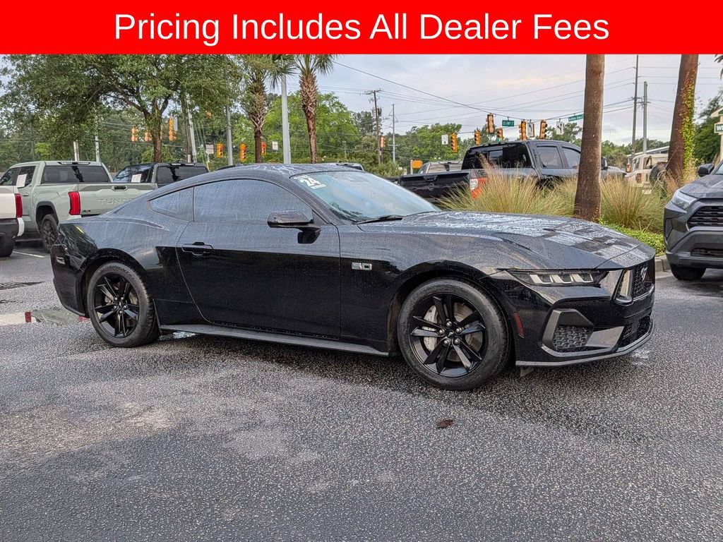 Used 2024 Ford Mustang GT RWD image 2