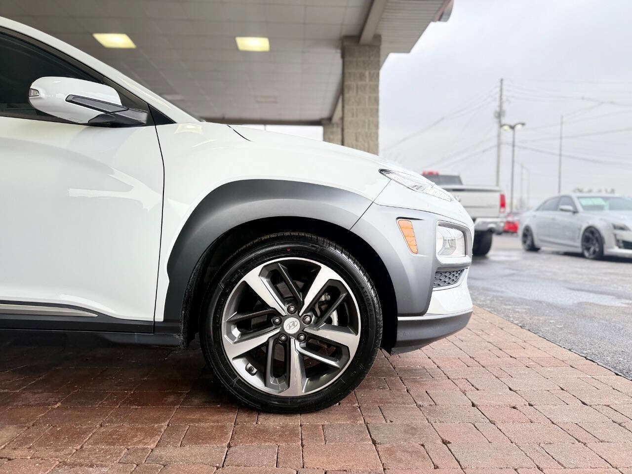 Used 2021 Hyundai Kona Limited image 16