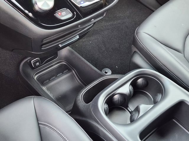 New 2026 Chrysler Pacifica Select FWD image 15