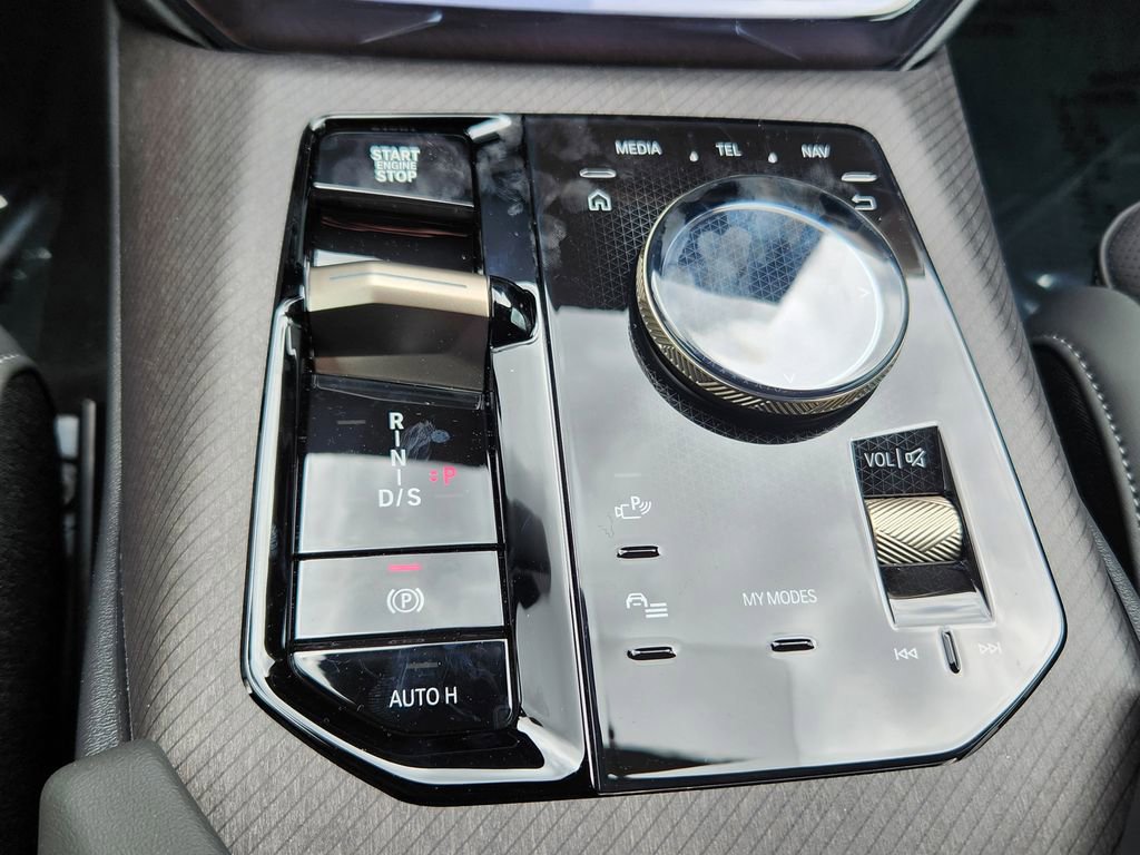 Certified 2025 BMW X3 xDrive30i w/ Premium Package image 22