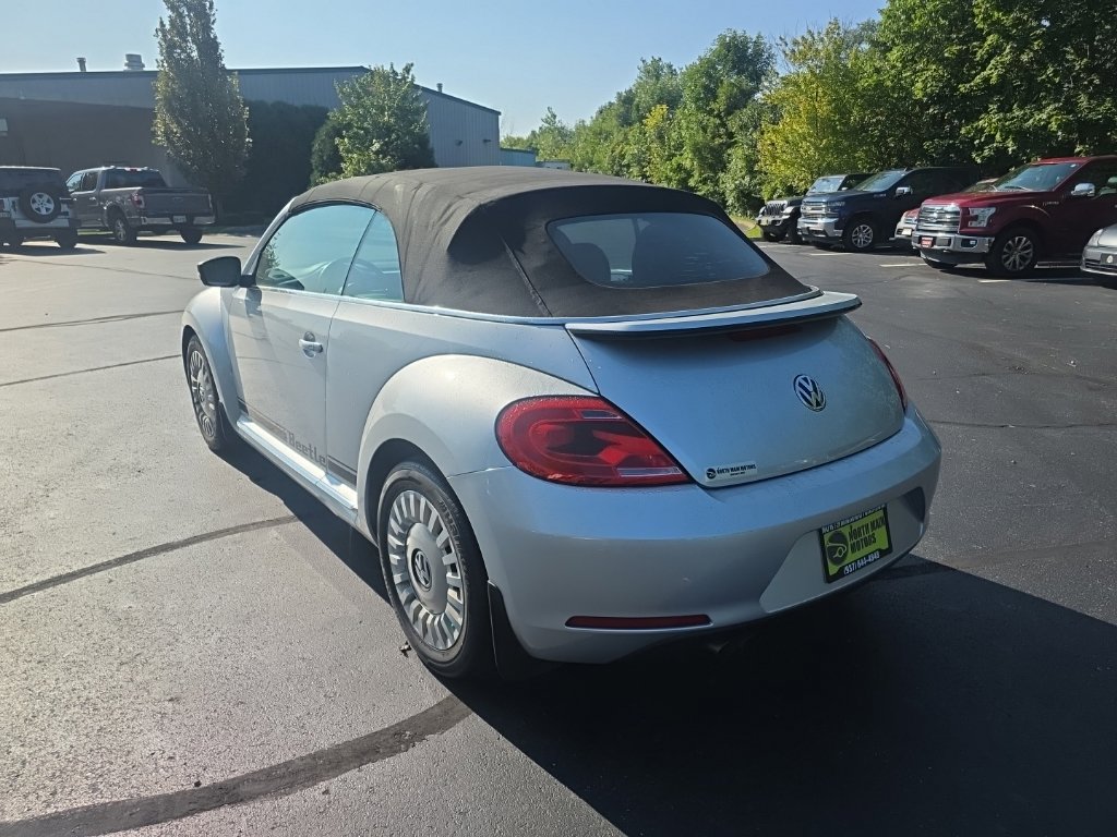 Used 2014 Volkswagen Beetle 2.5 FWD image 5