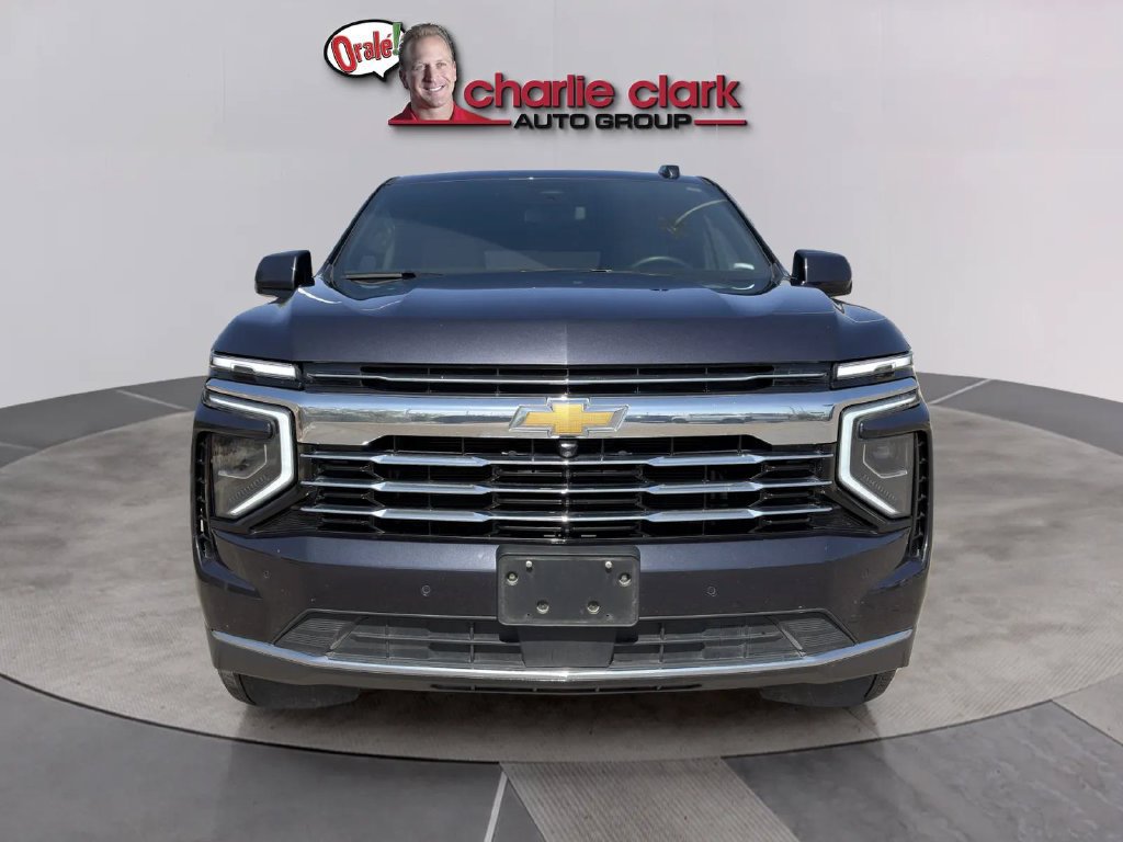 Used 2025 Chevrolet Tahoe LT AWD/4WD image 3