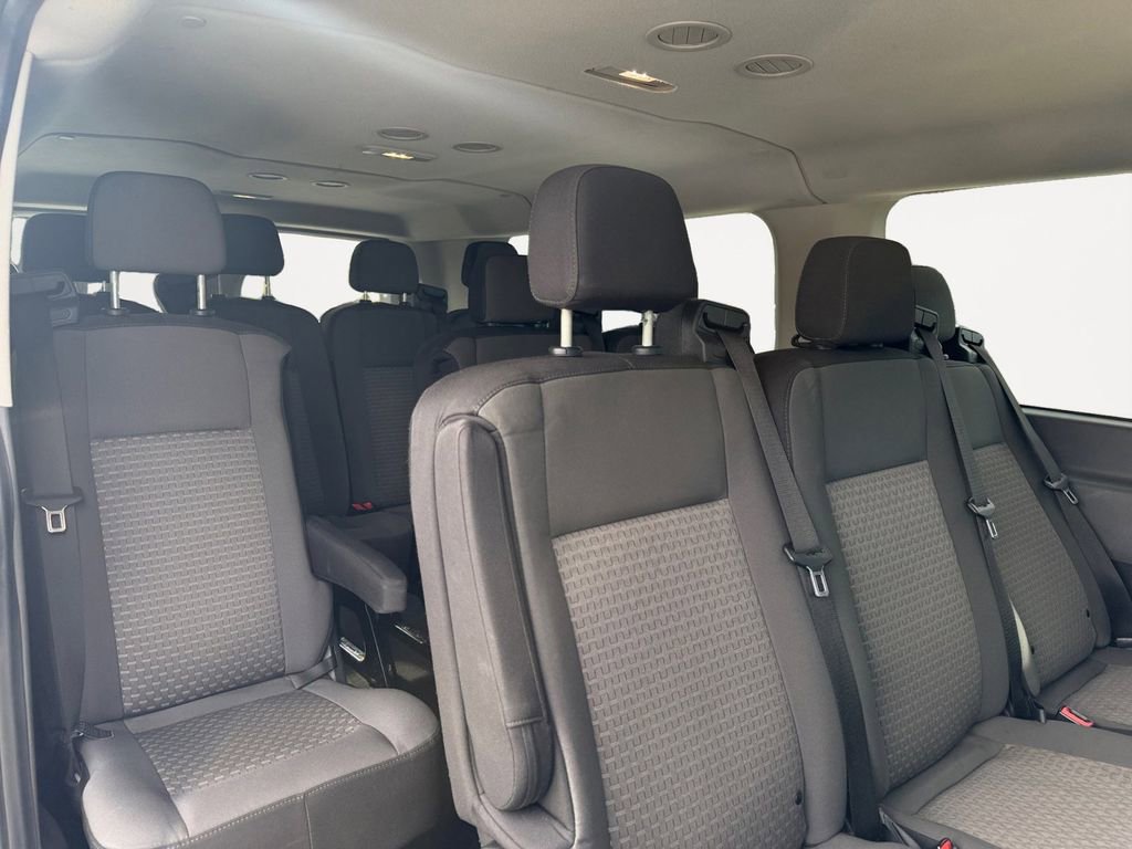 Used 2023 Ford Transit 350 XLT image 30