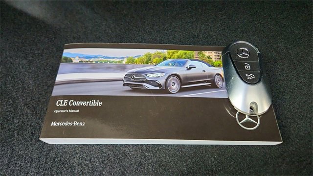 Used 2025 Mercedes-Benz CLE 300 4MATIC Cabriolet image 62