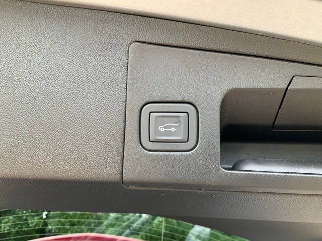 New 2026 Cadillac XT5 Premium Luxury w/ Driver Assist Package FWD image 20