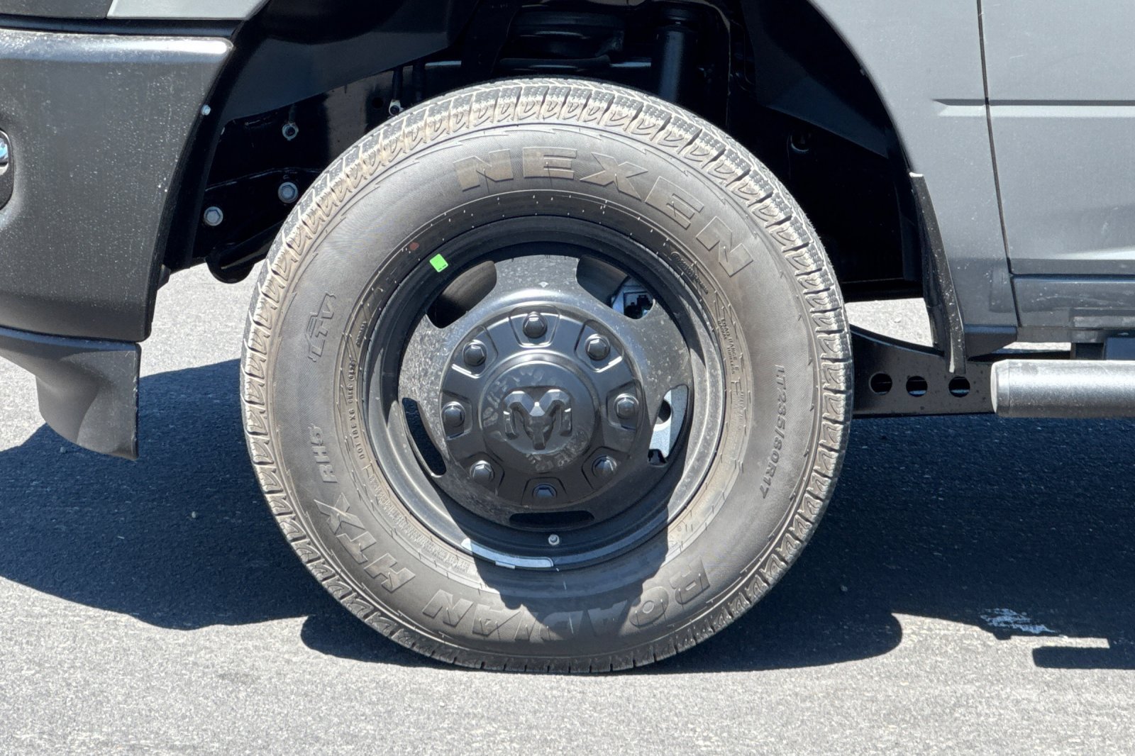 New 2026 RAM 3500 Tradesman AWD/4WD image 24