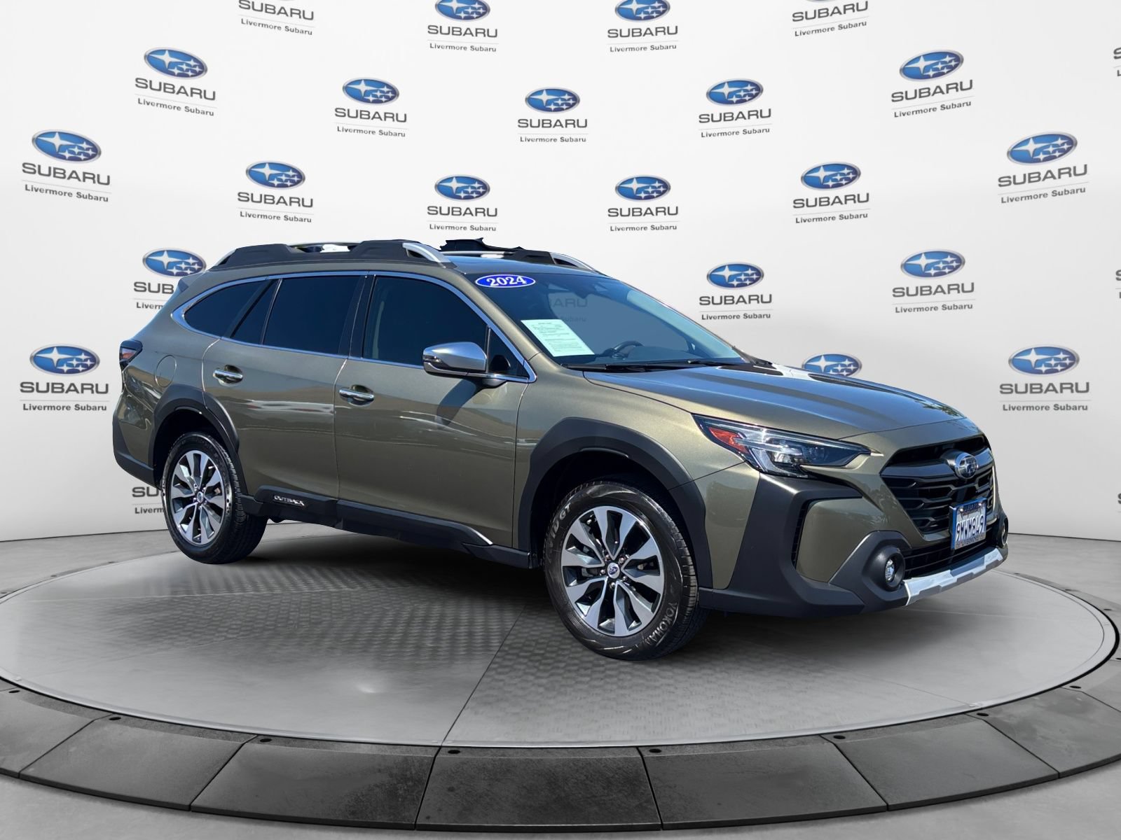 Certified 2024 Subaru Outback Touring XT AWD/4WD image 8