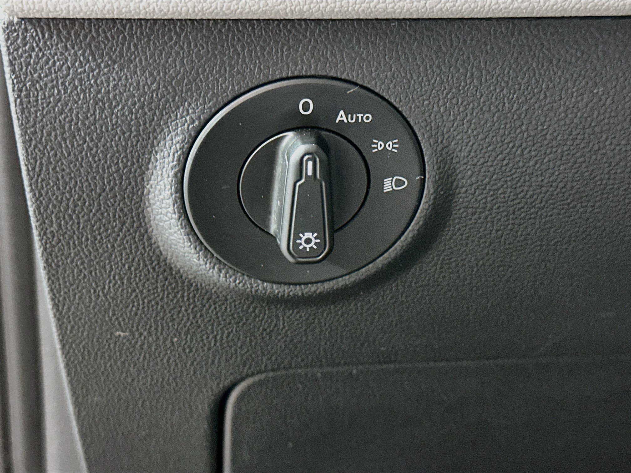 Used 2024 Volkswagen Taos S FWD image 17