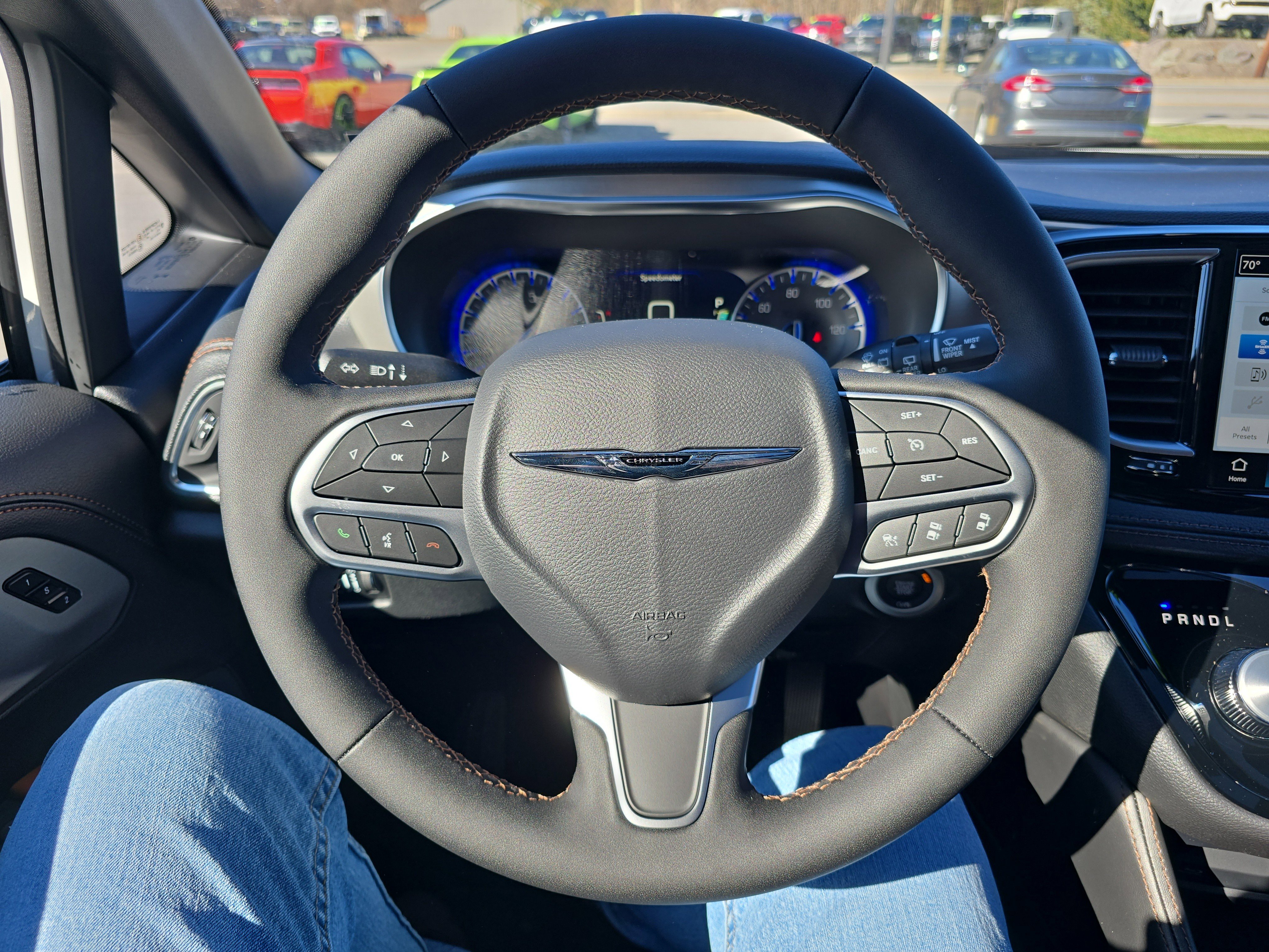 New 2026 Chrysler Pacifica Pinnacle image 23