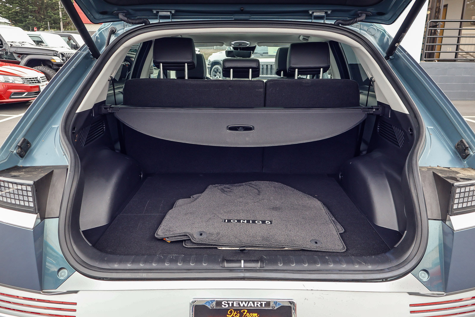 Used 2024 Hyundai Ioniq 5 Limited image 18