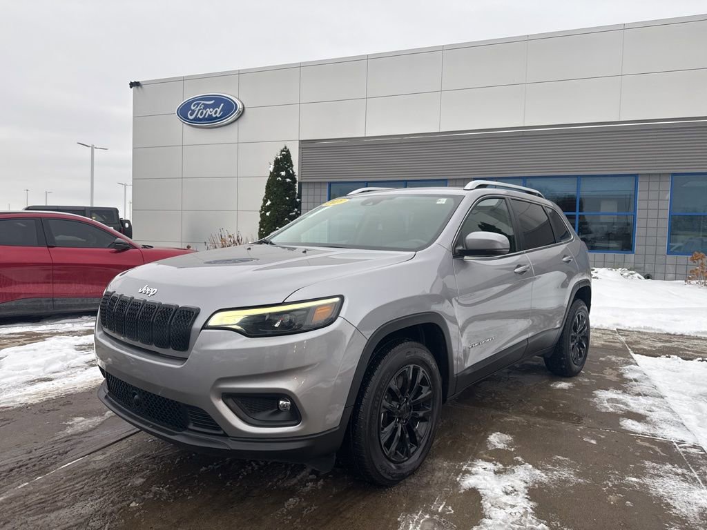 Used 2021 Jeep Cherokee Latitude Lux image 2