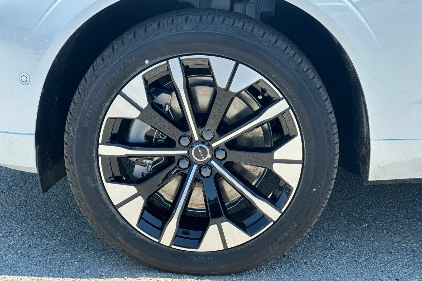 New 2026 Volvo XC60 T8 Plus w/ Protection Package Premier AWD/4WD image 26