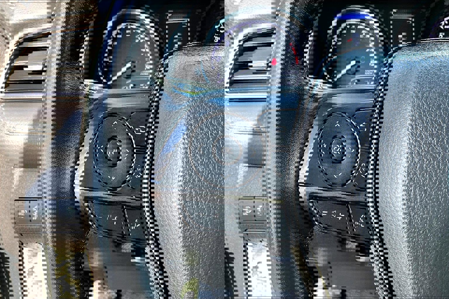 Used 2023 Toyota Camry SE image 20