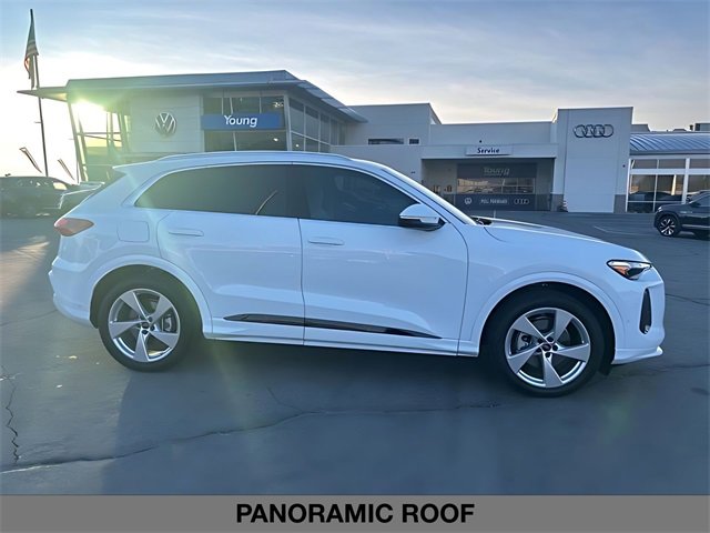 New 2025 Audi Q5 Prestige image 2