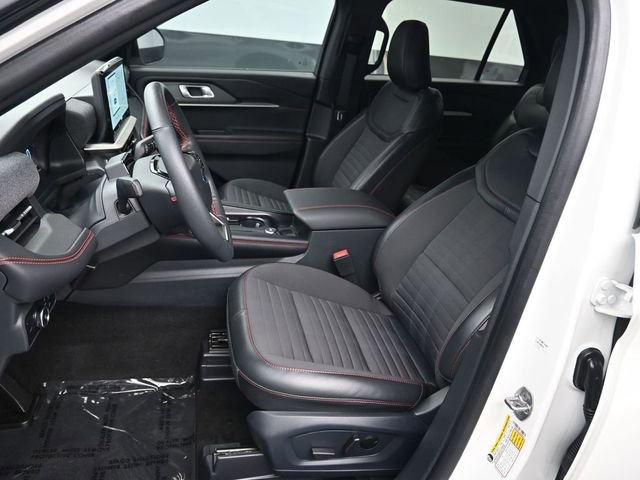 Used 2025 Ford Explorer ST-Line RWD image 17