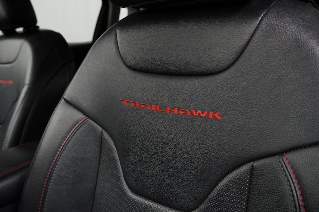 Certified 2022 Jeep Compass Trailhawk w/ Trailhawk Elite Group image 23