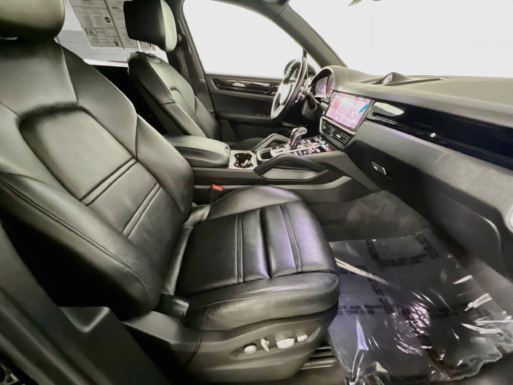 Used 2021 Porsche Cayenne AWD/4WD image 28
